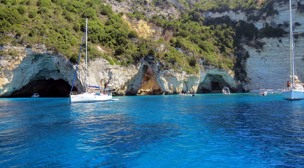antipaxos greece corfu beach